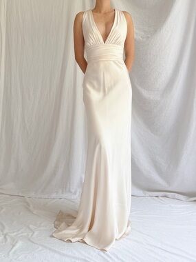 Vintage 1970s silk Ivory Sleeveless V-Neck Gown